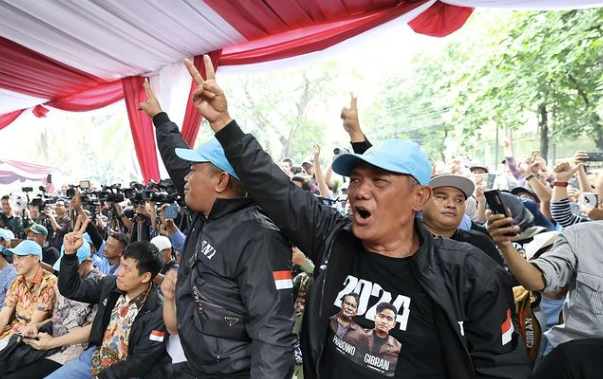 Nelayan Belawan Sumut Senang Berjumpa dengan Prabowo, Sampaikan Harapan untuk Kesejahteraan