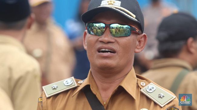 Pria Bertemu dengan Ikan Misterius dan Langsung Menjadi PNS Tanpa Melalui Seleksi dan Tanpa Harus Bekerja