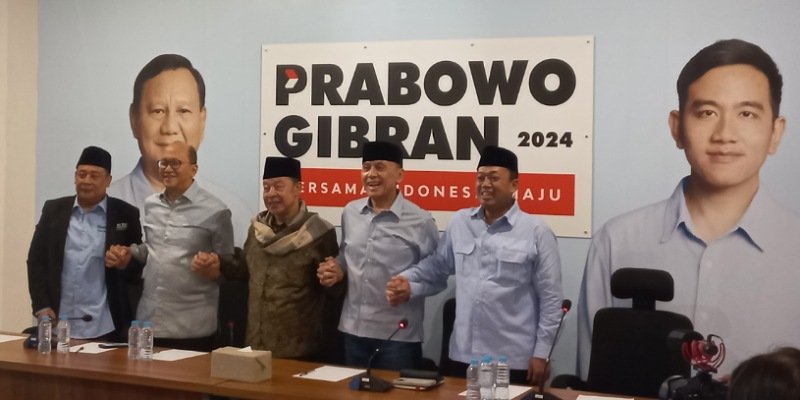 Pemimpin Pondok Pesantren Buntet Mendukung Prabowo-Gibran, Iwan Bule Merasa Yakin Jawa Barat Akan Menang Telak!