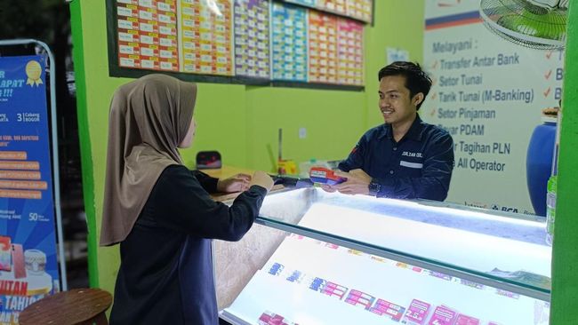 Pemilik Counter Pulsa Berbagi Rahasia Sukses Menarik Banyak Pengunjung