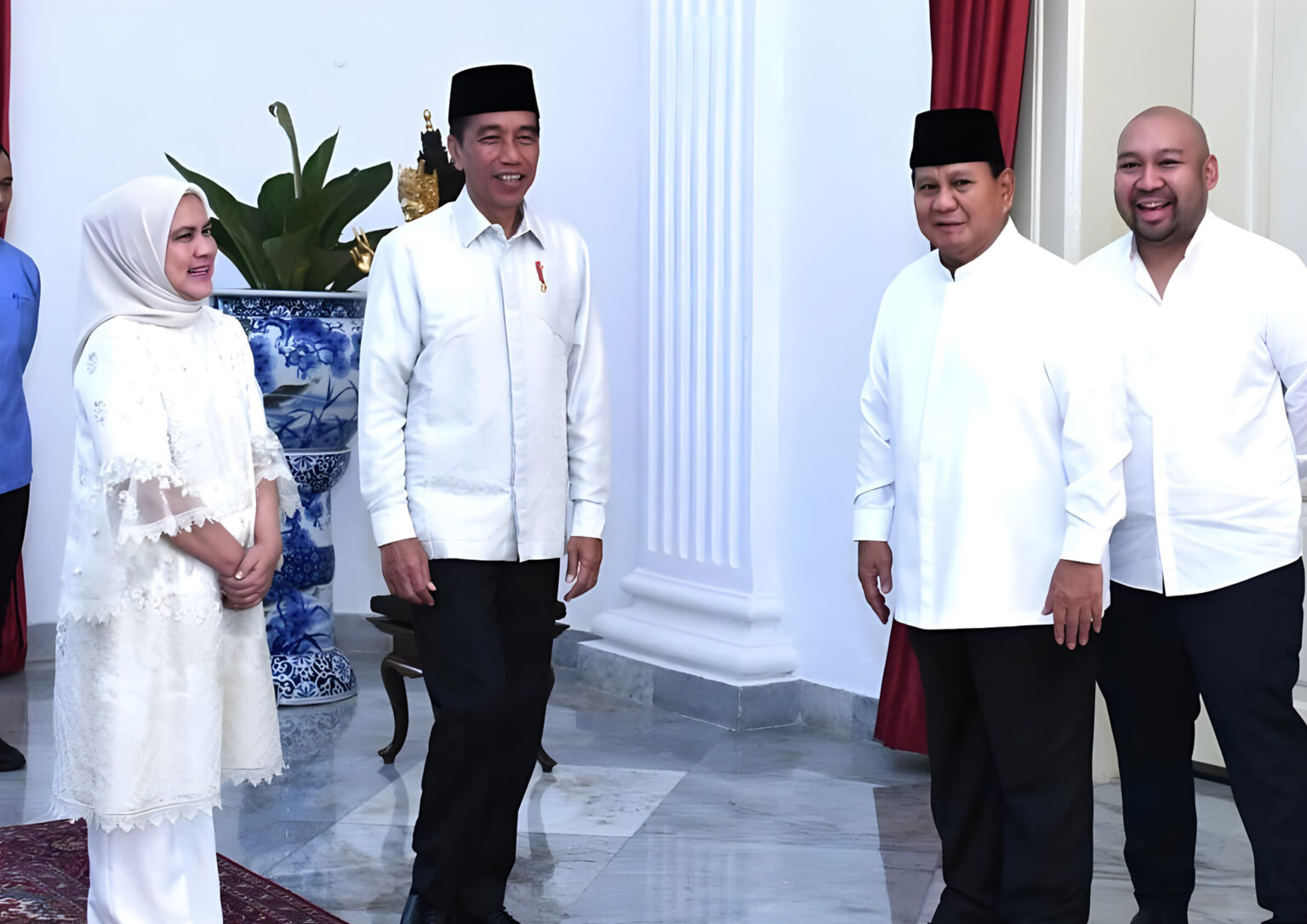 Prabowo Subianto Makes Eid Visits, Meets with President Jokowi and Other Key Figures