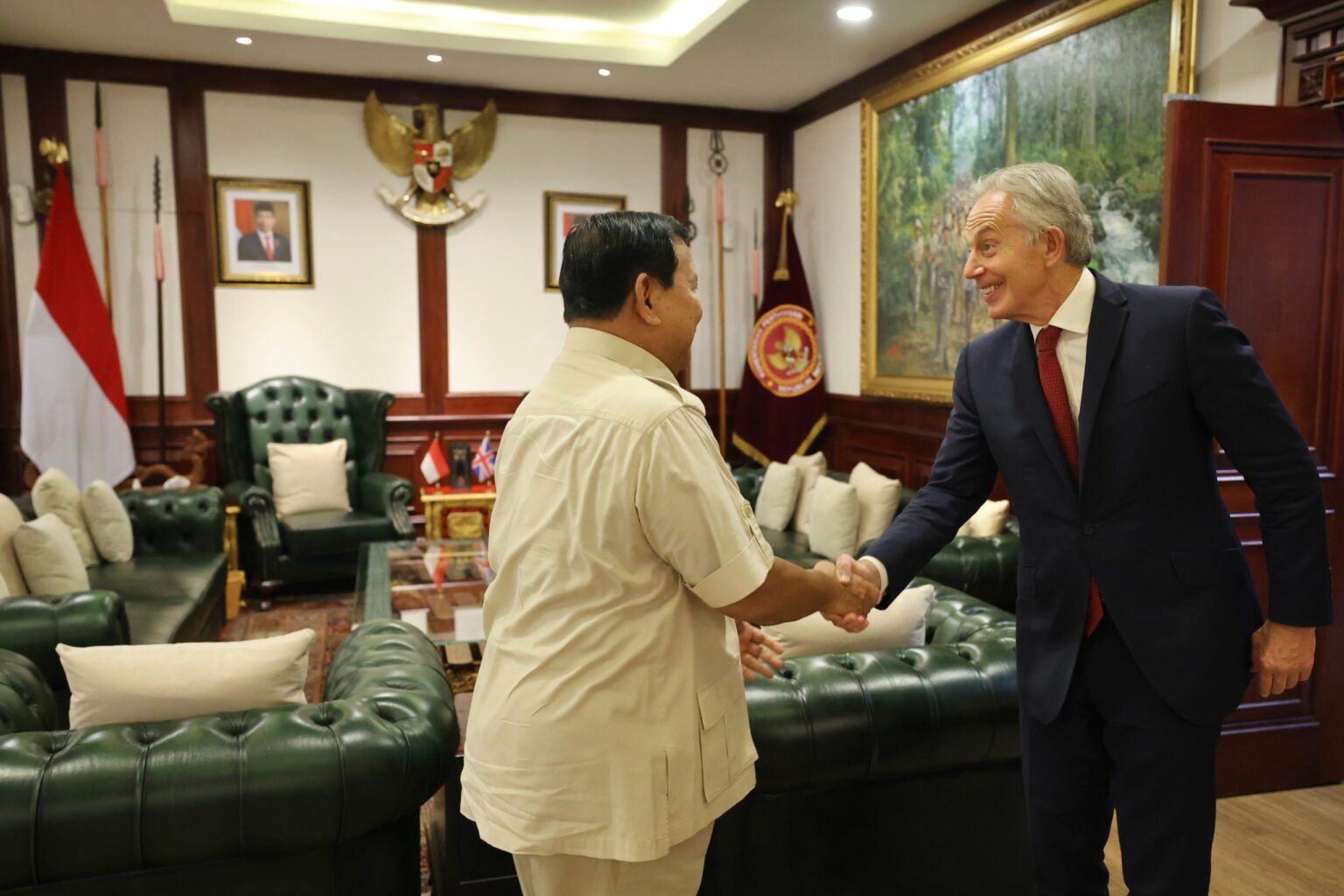 Tony Blair Meets Prabowo Subianto at Ministry of Defense, Extends Congratulations on Presidential Victory