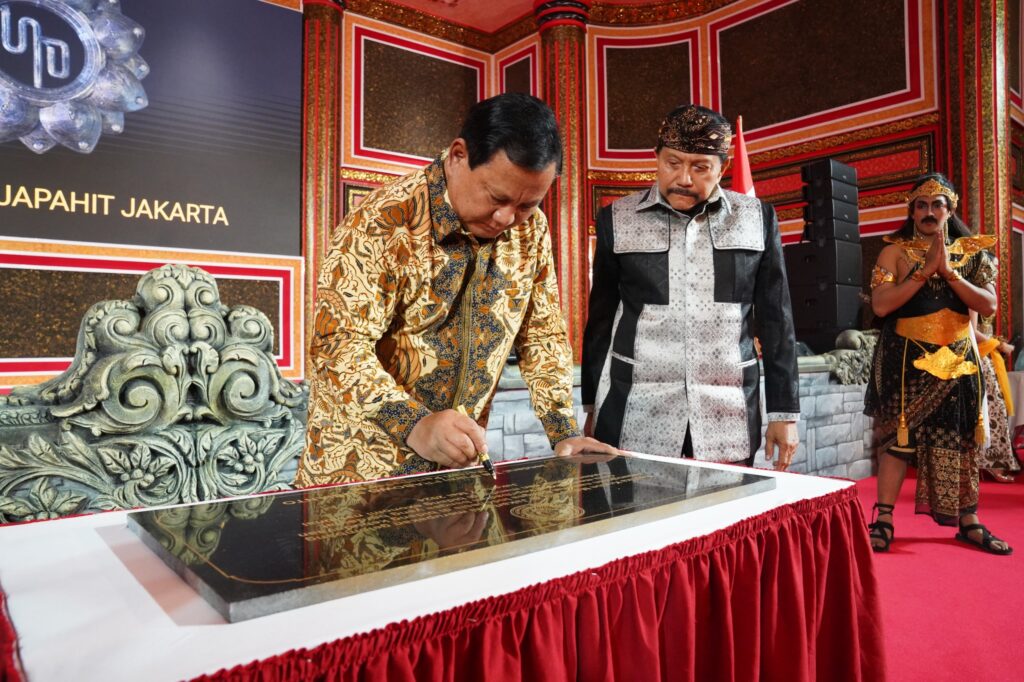 Prabowo Subianto Appreciates Efforts to Honor Indonesian Culture at Hendropriyono’s Birthday Celebration