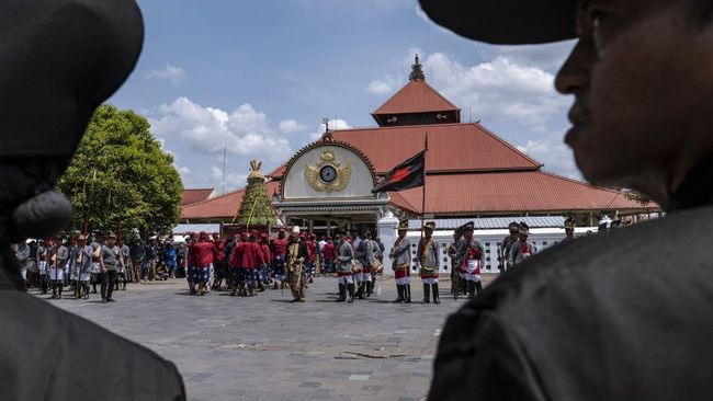 Anak Pejabat RI Menolak Menjual Nama Orang Tua Meskipun Hidup Melarat demi Meraih Kesuksesan